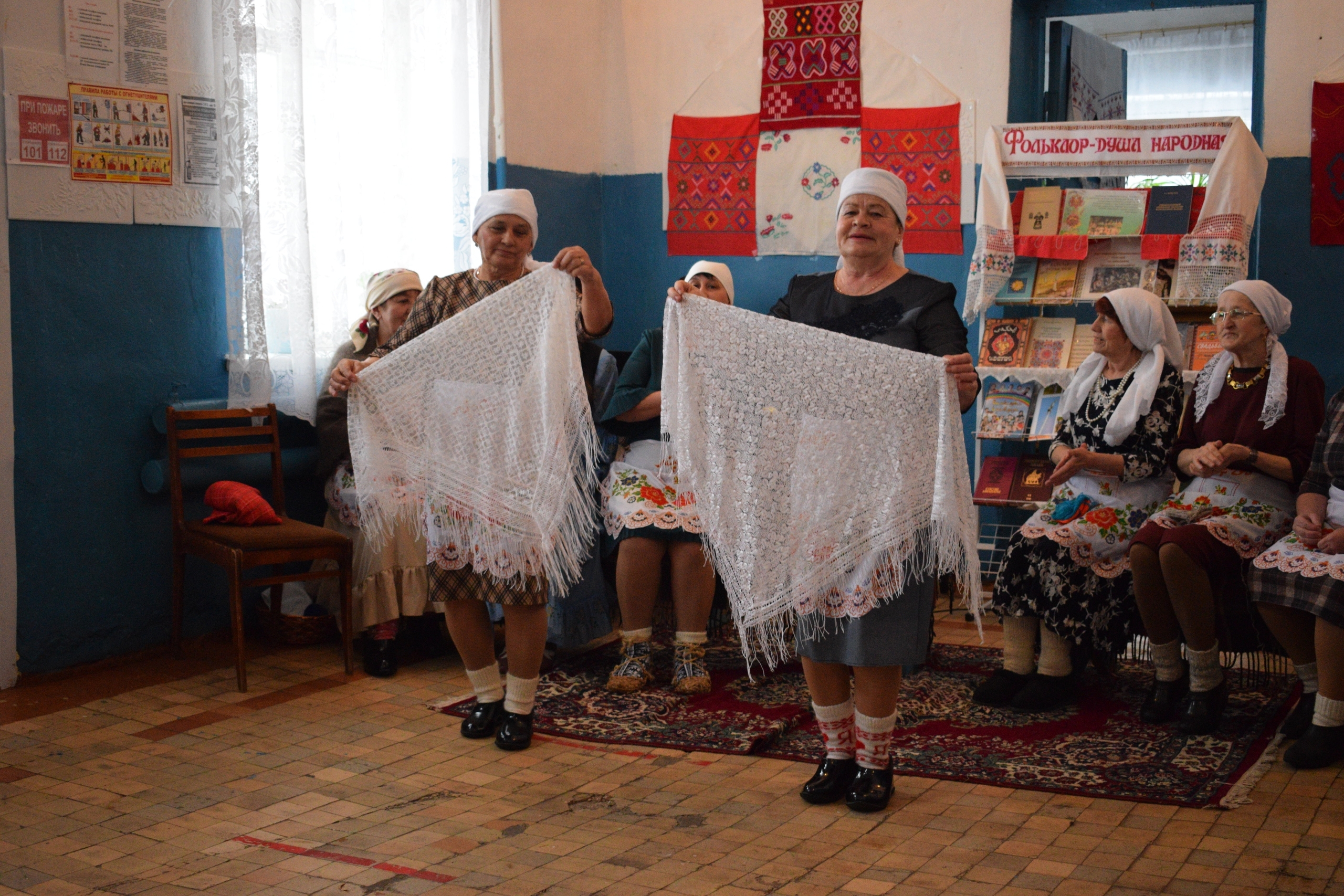 Как наши бабушки пряли