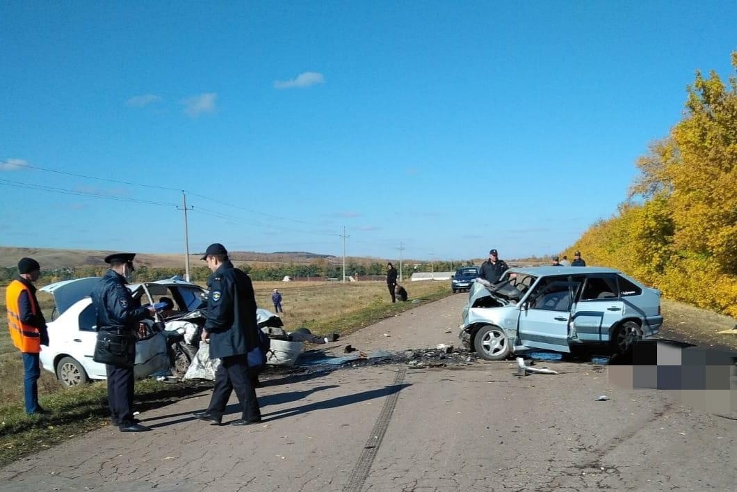 В Башкортостане во встречном ДТП погибли четыре человека