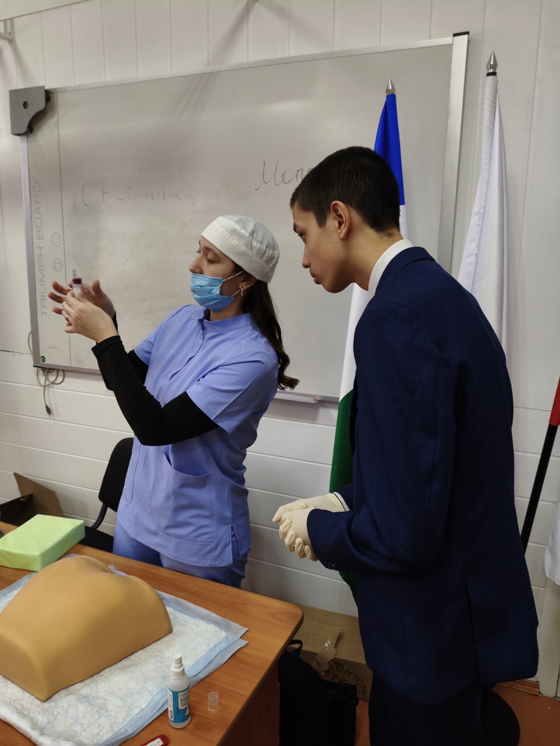 Открывают двери в мир профессий