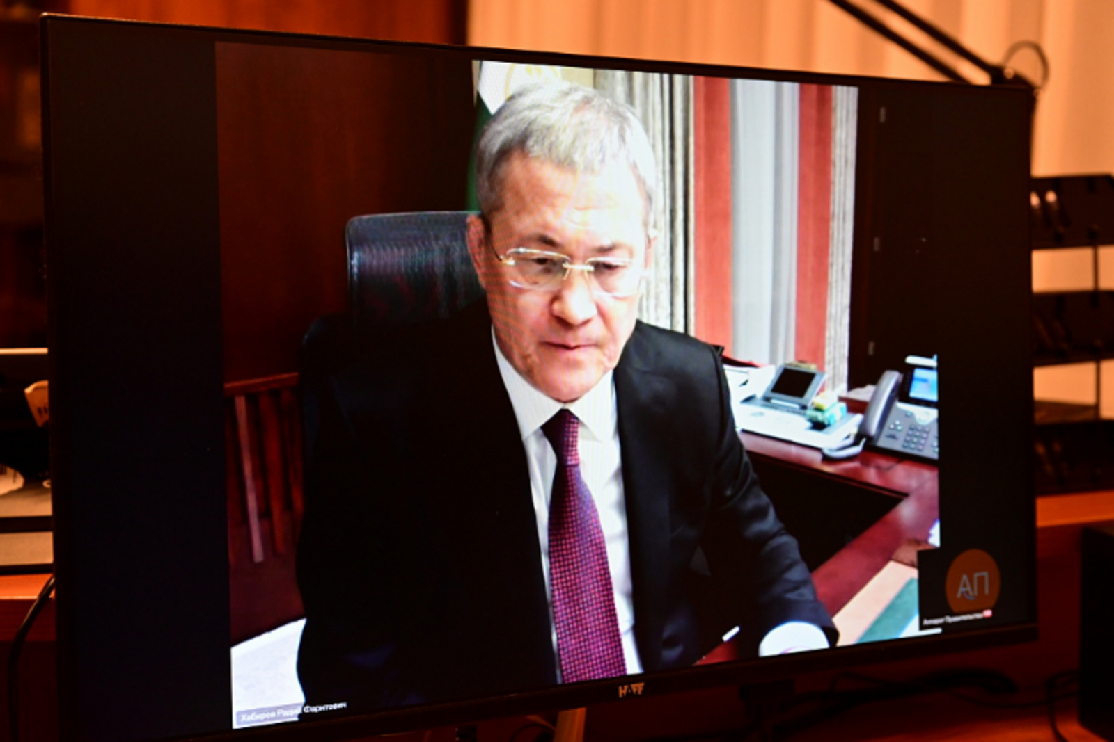 Р.Хабиров принял участие в заседании республиканской комиссии