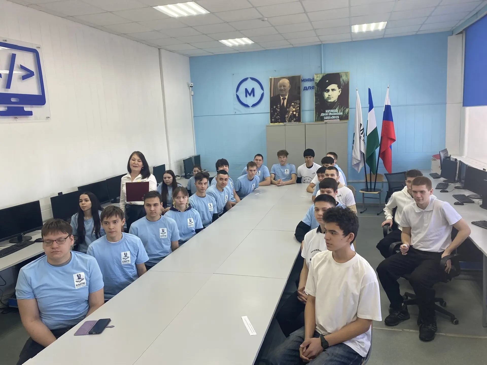 Живое общение с теми, кто сегодня стоит на защите мирной жизни, бесценно!