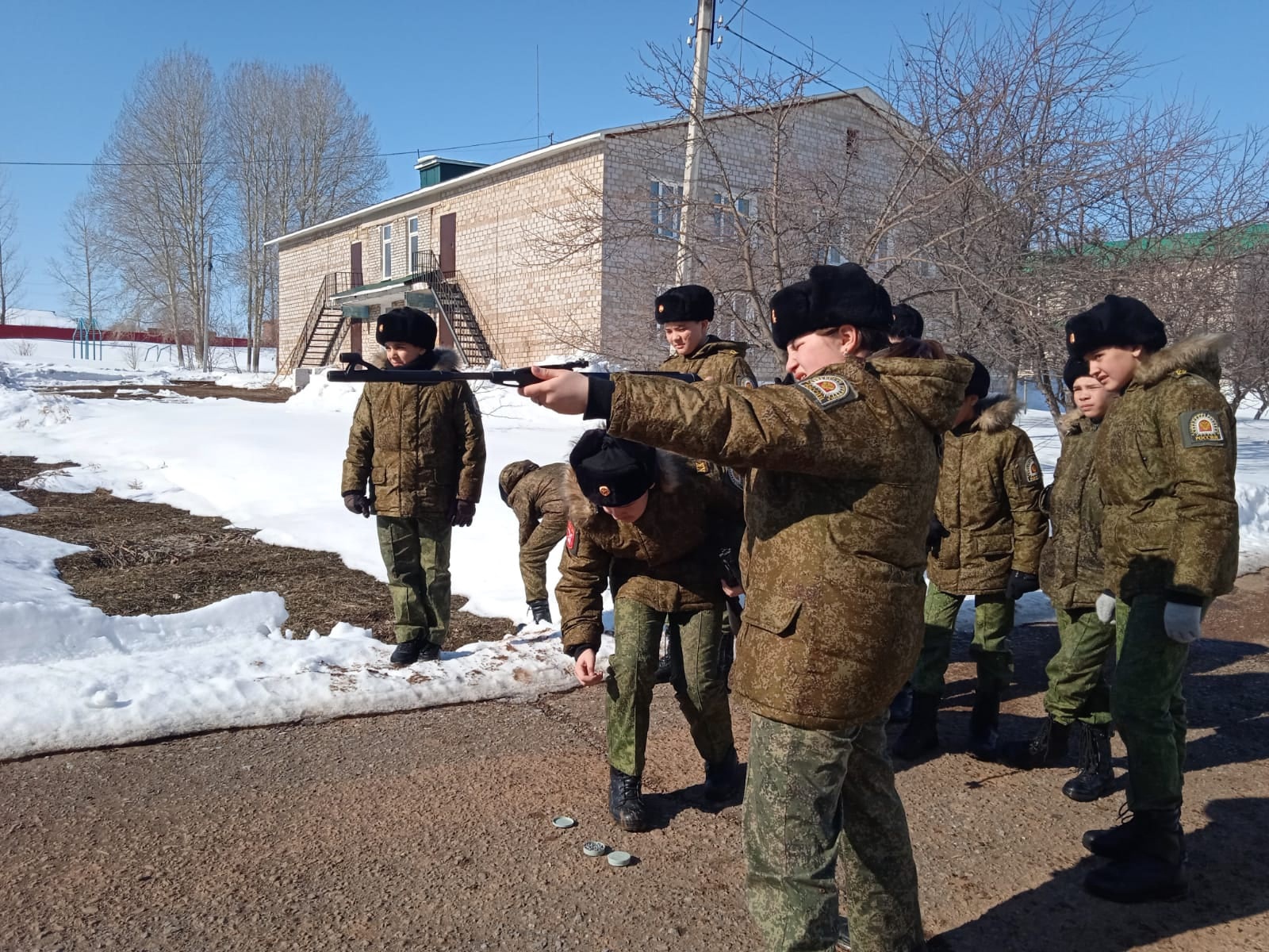 Кадеты приняли участие в муниципальном этапе военно-спортивной игры "Зарница"