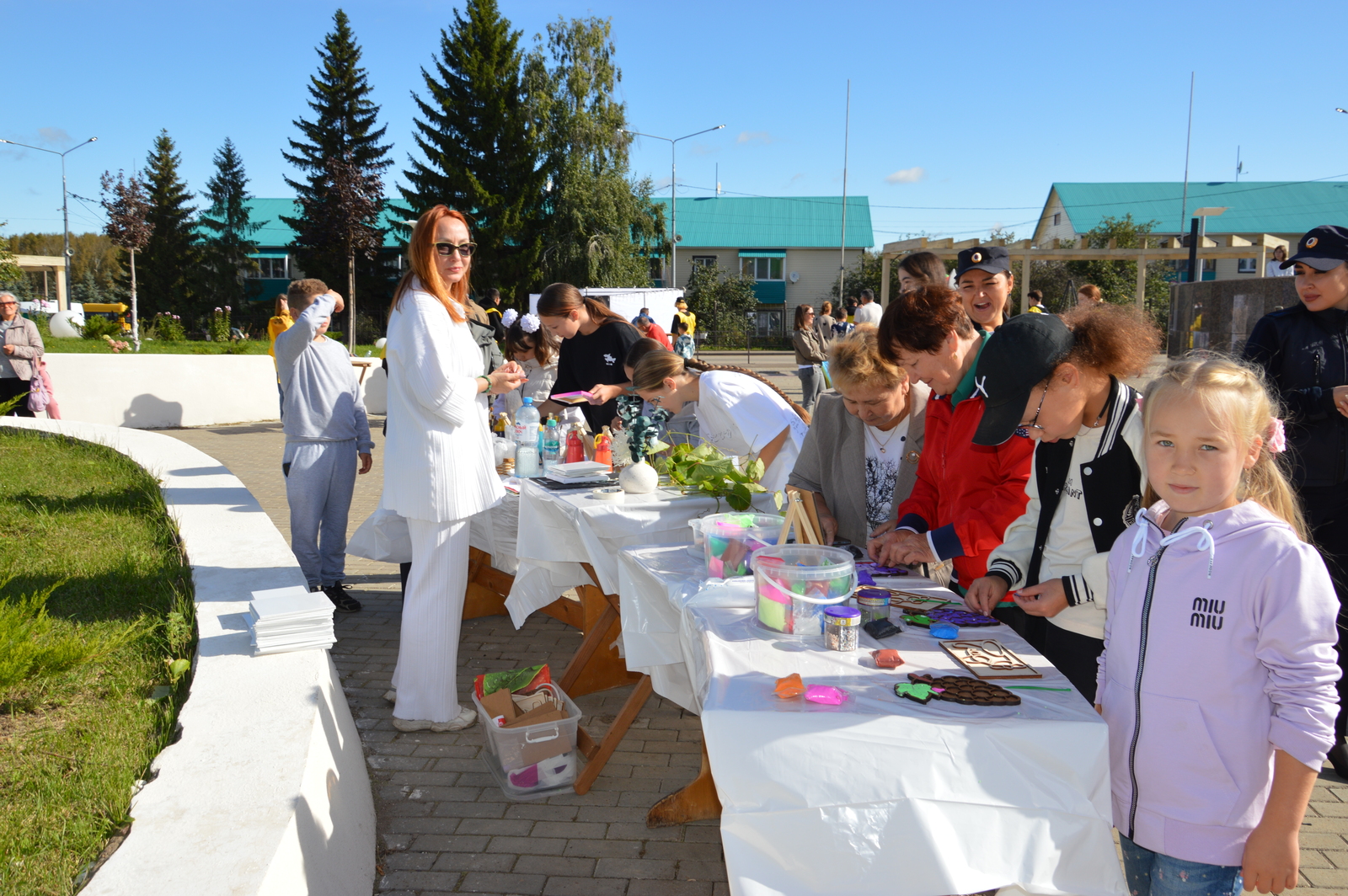 «Славим республику нашим трудом»