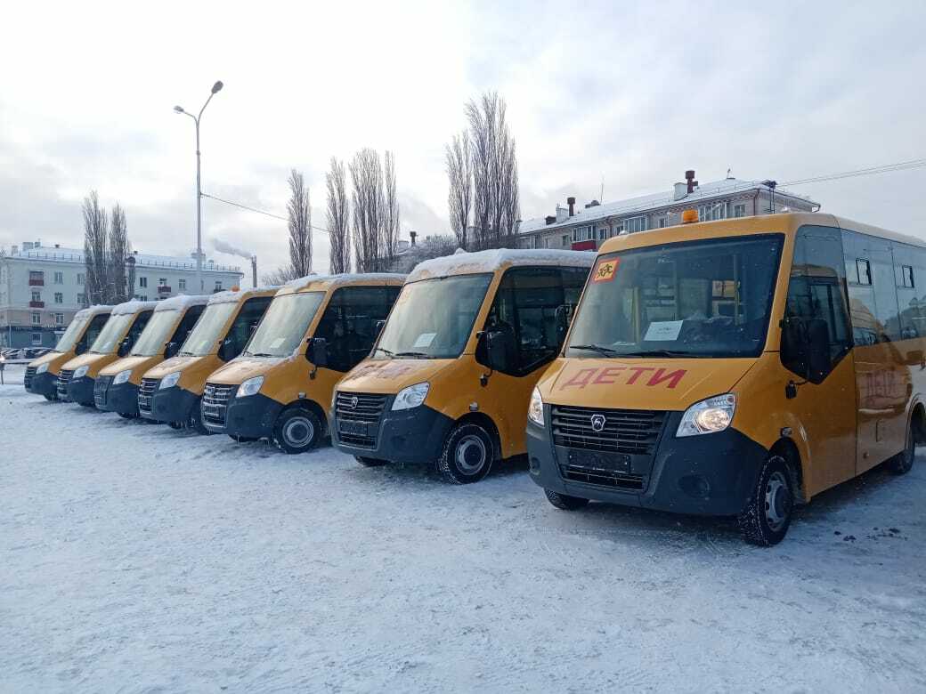 Уфимские школы получили новые автобусы