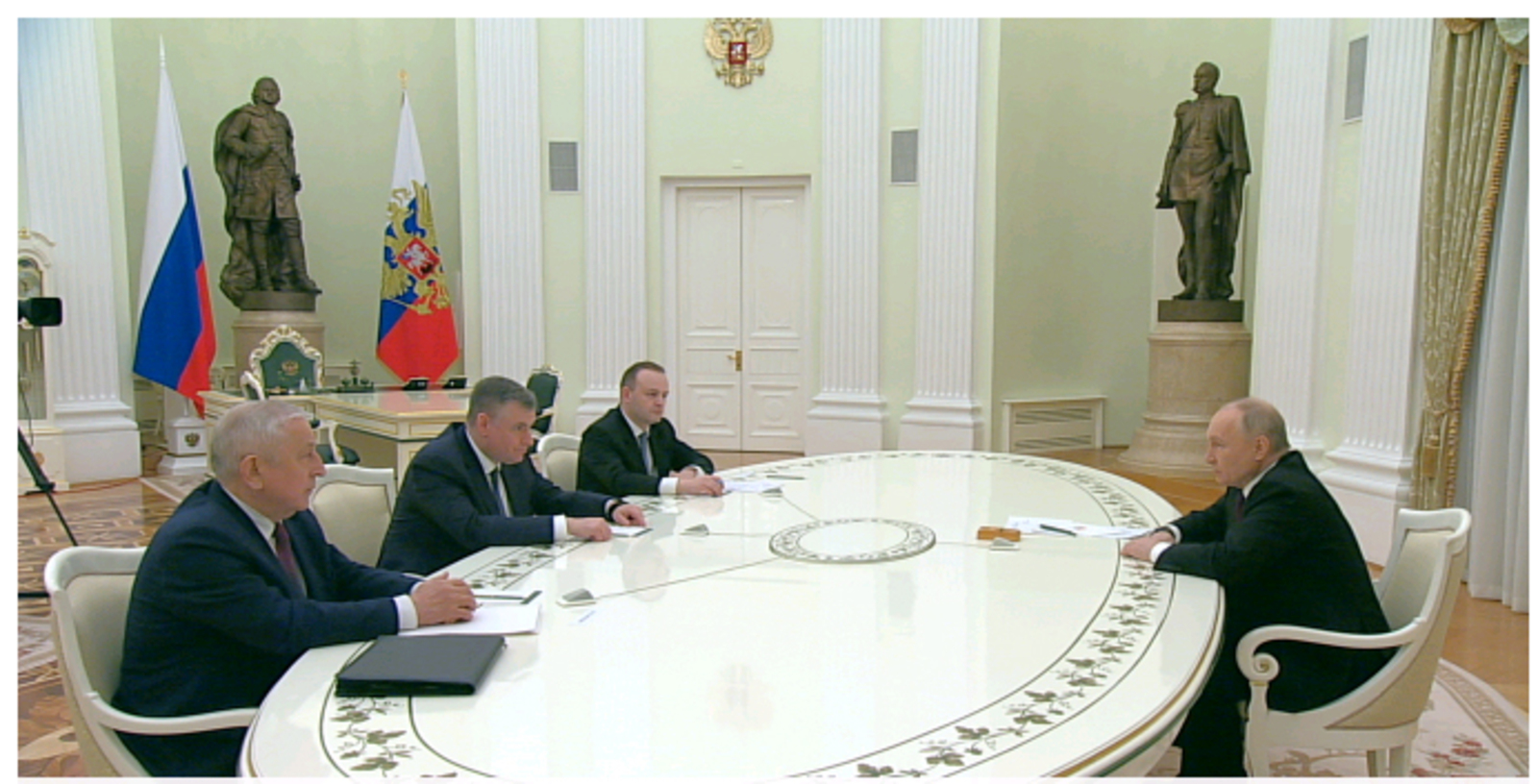 Встреча с кандидатами на должность Президента России