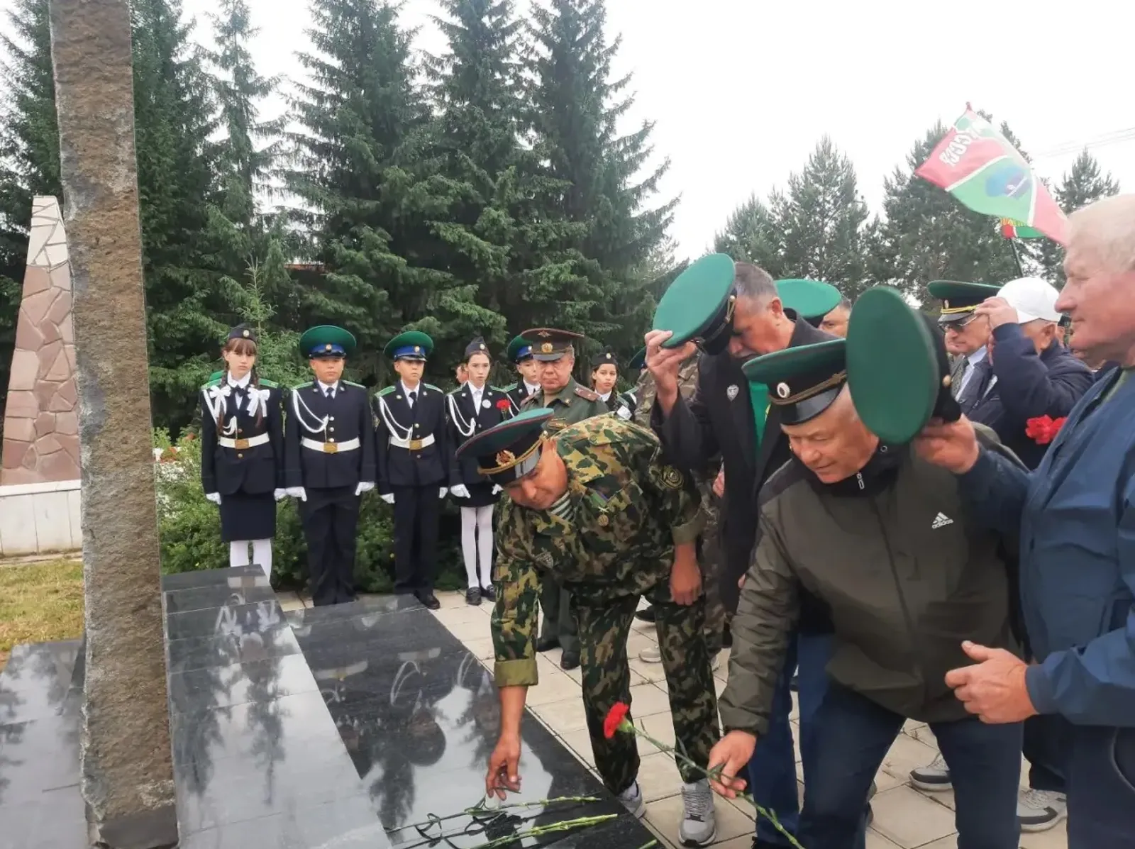 Защитники священных рубежей