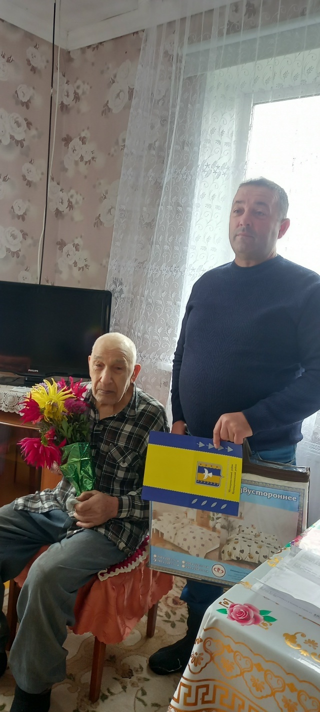 Позади большой, трудный, но прекрасный жизненный путь...