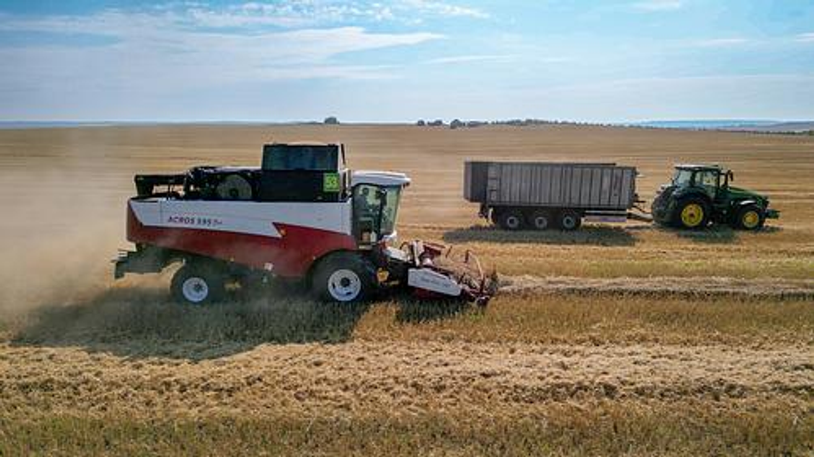 Хозяйства Башкортостана в2025 году приобрели111 новых комбайнов и215 тракторов