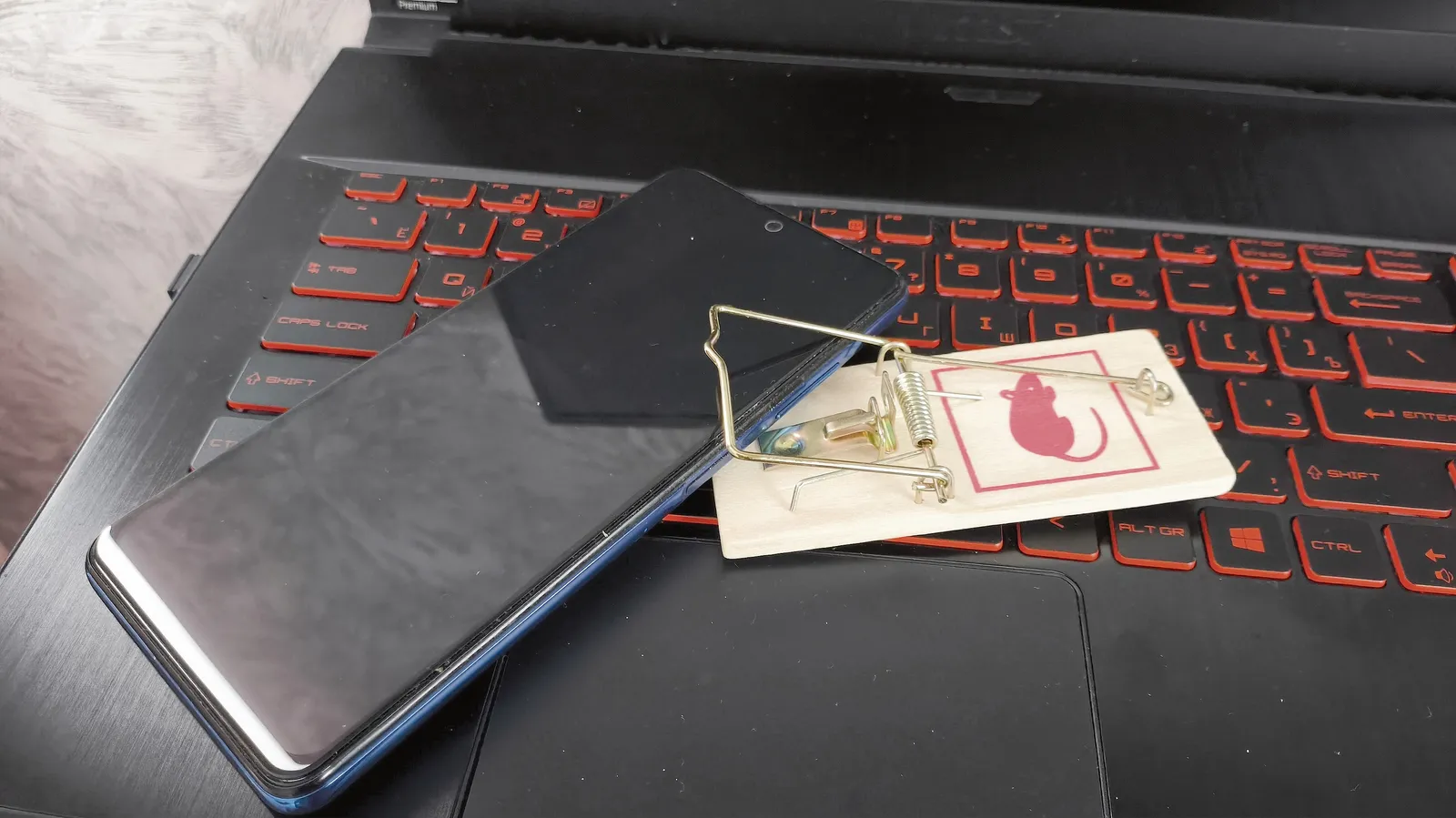 Осторожно, мошенники!